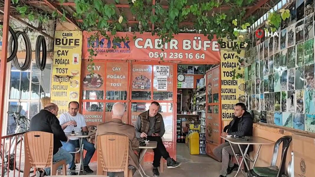 Veresiye isteyenlerden bıktı: Her yere bu yazıyı astı! Aylardır borçlarının peşinde 18